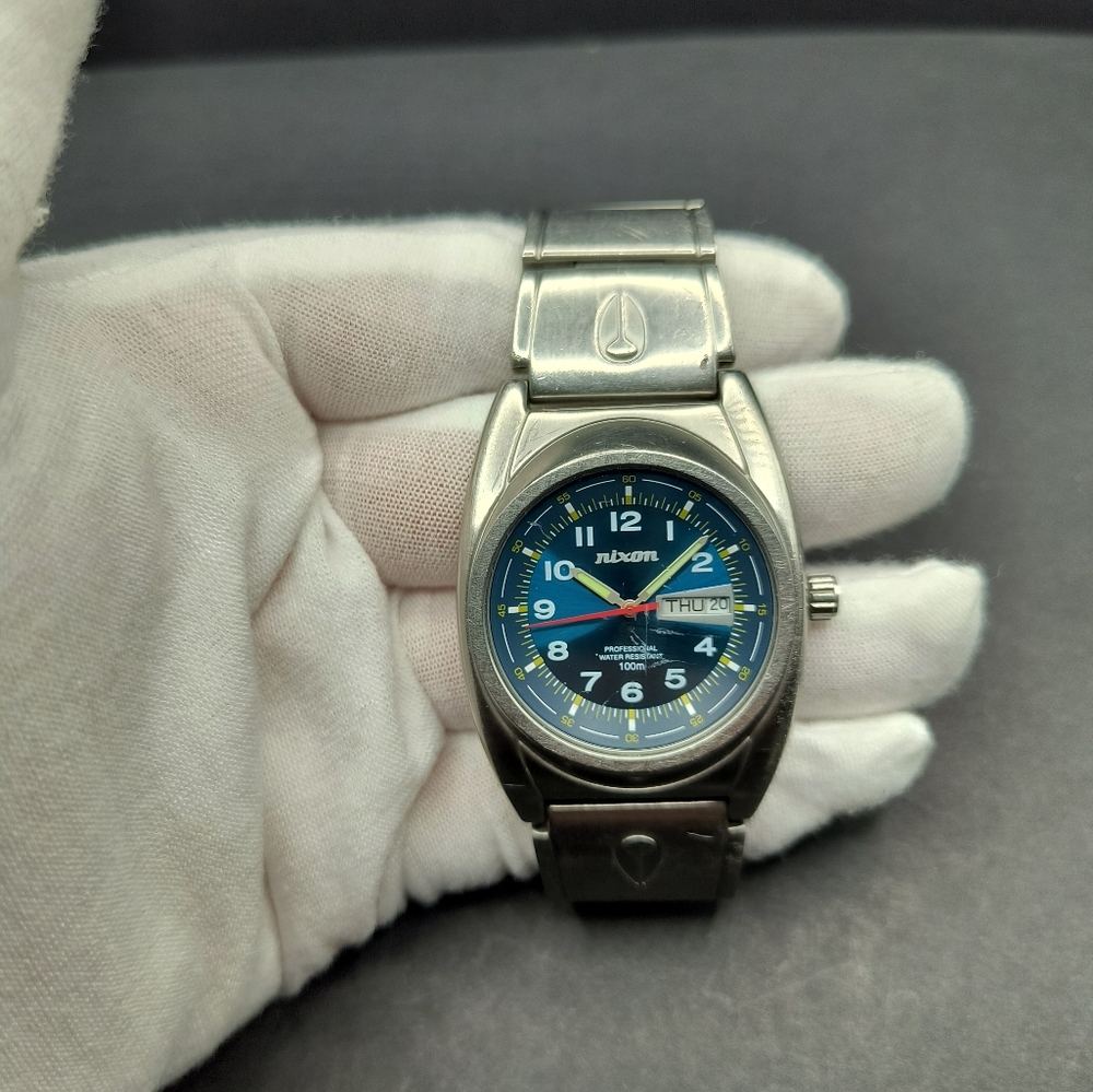 Nixon The Don ✨ Vintage Watch